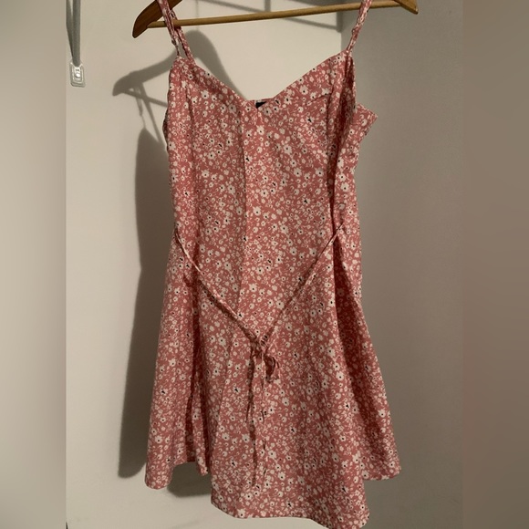 ModCloth Pink White Floral 90s Spaghetti Strap Dress with Tie Waist, size M - Picture 3 of 5
